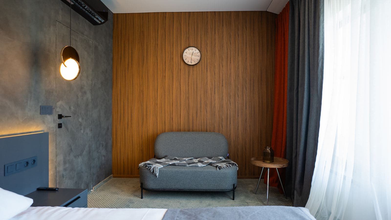 rooms-biznes