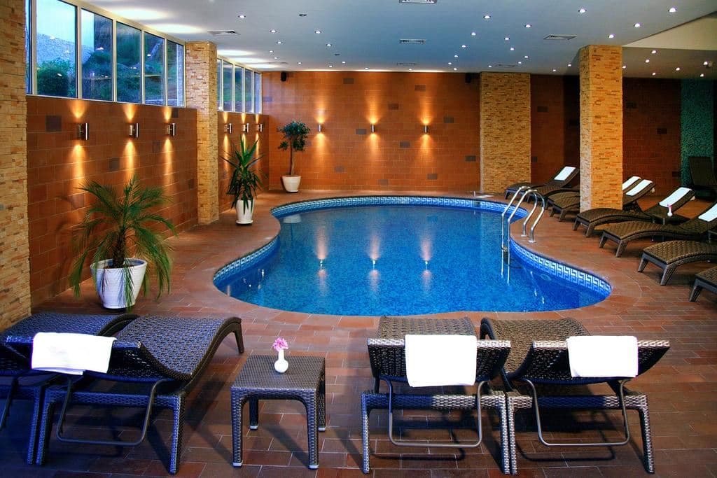 pools-indoor-pool