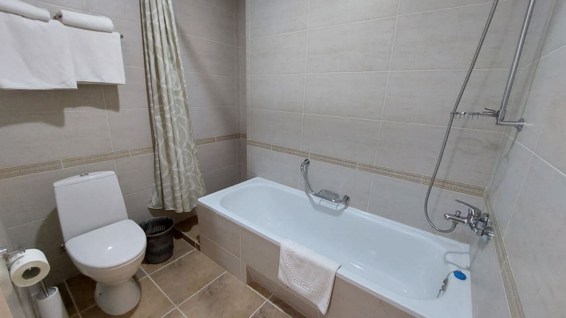 rooms-large-suite