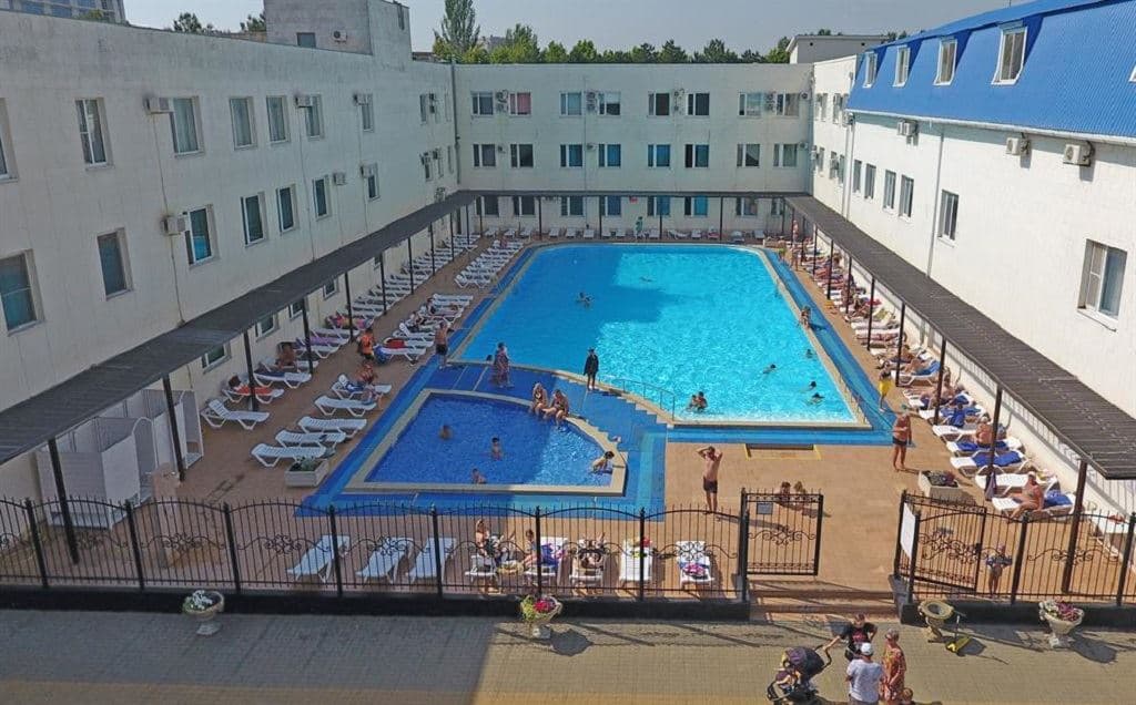 pools-outdoor-pool