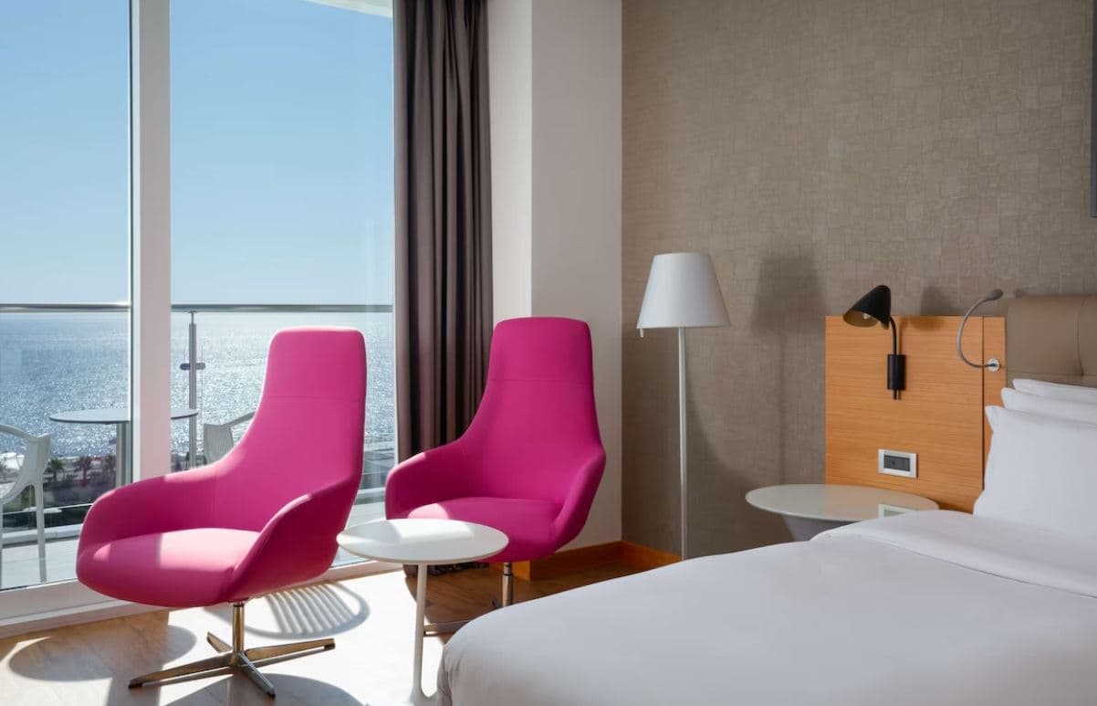 rooms-superior-room