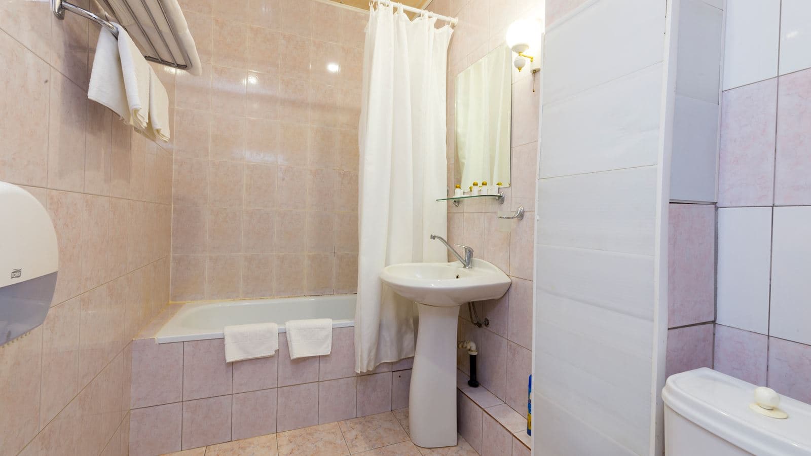 rooms-2-bedroom-standard-apartment
