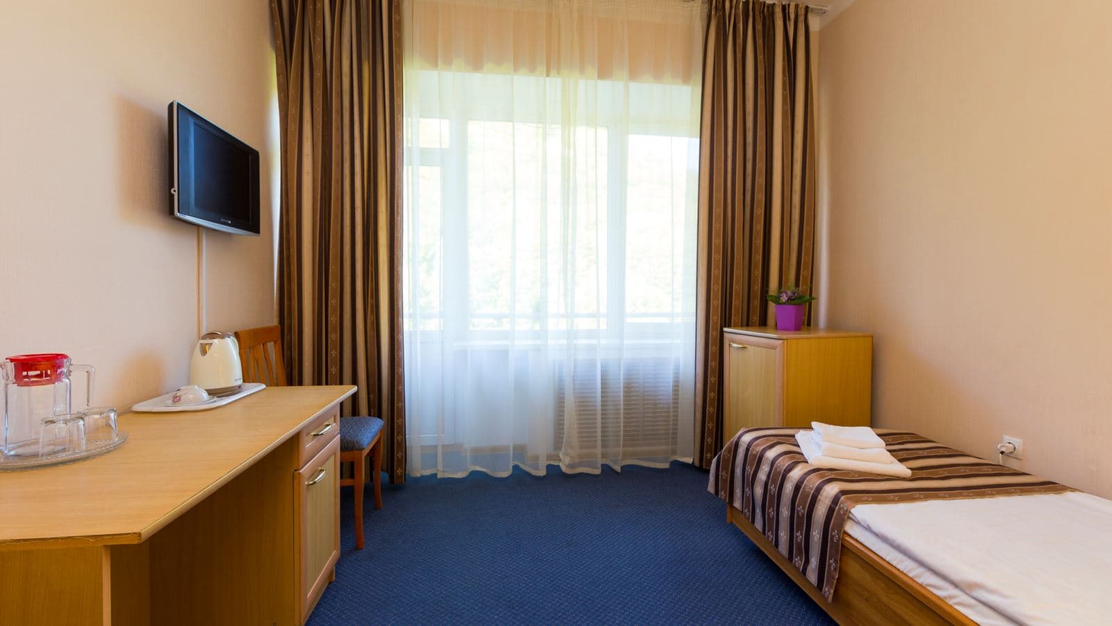 rooms-single-3-categories-building-3
