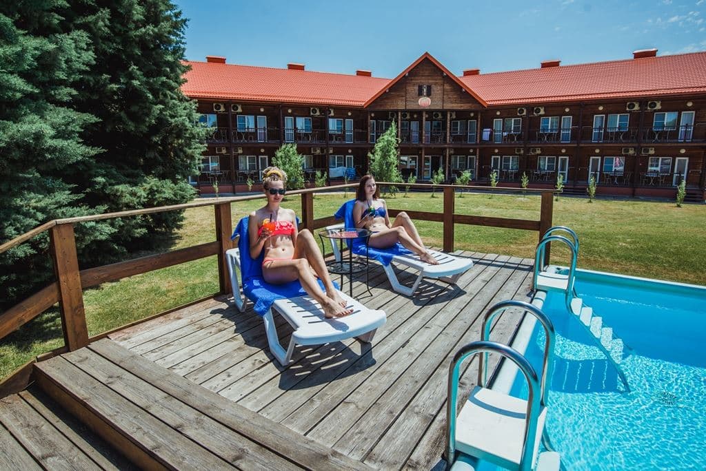 pools-outdoor-pool