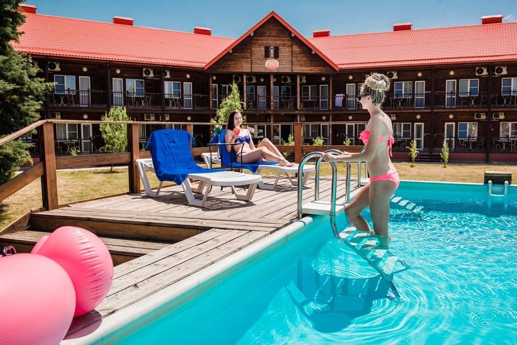 pools-outdoor-pool