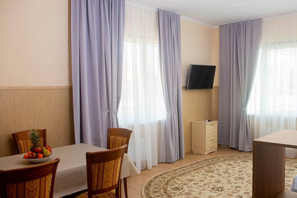 rooms-villa-family