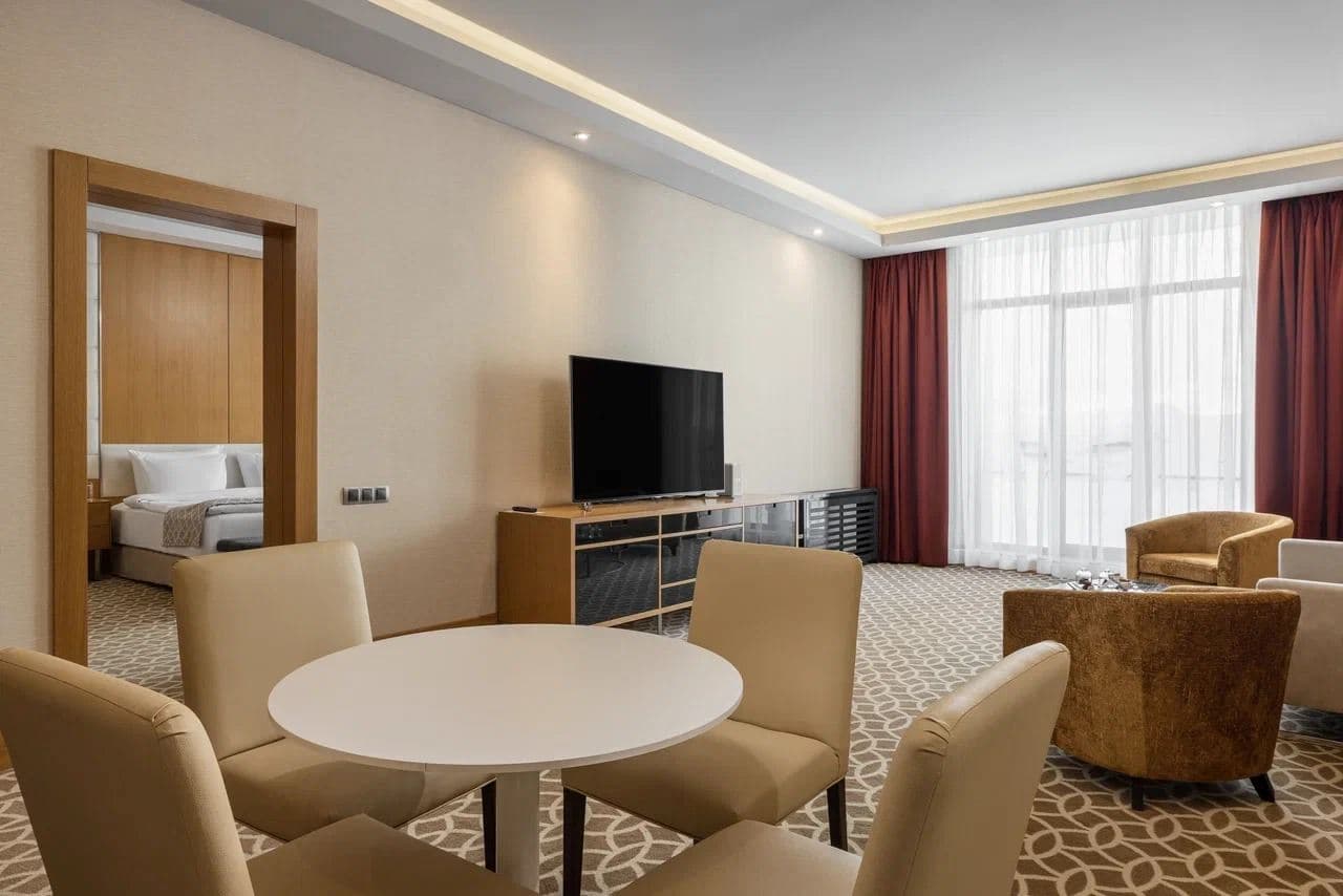 rooms-suite-junior
