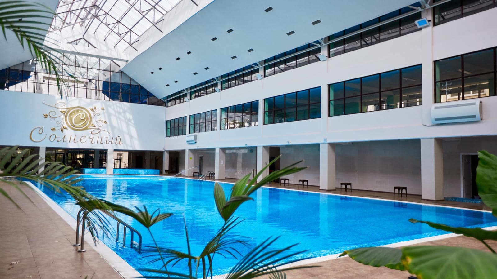 pools-indoor-pool