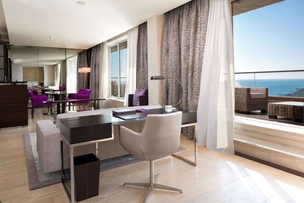 rooms-terrace