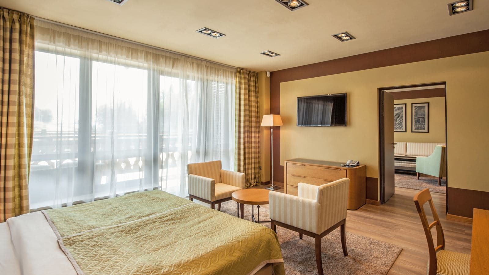 rooms-suite