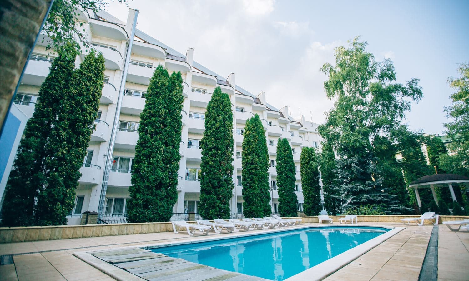 pools-outdoor-pool