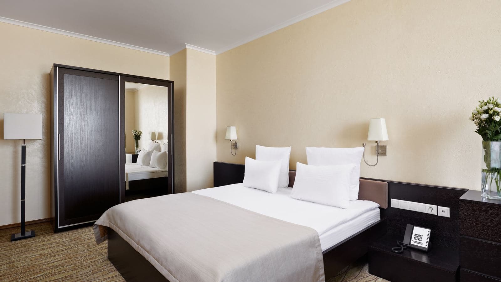 rooms-3-room-suite