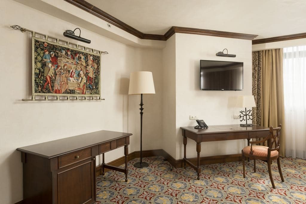 rooms-junior-suite