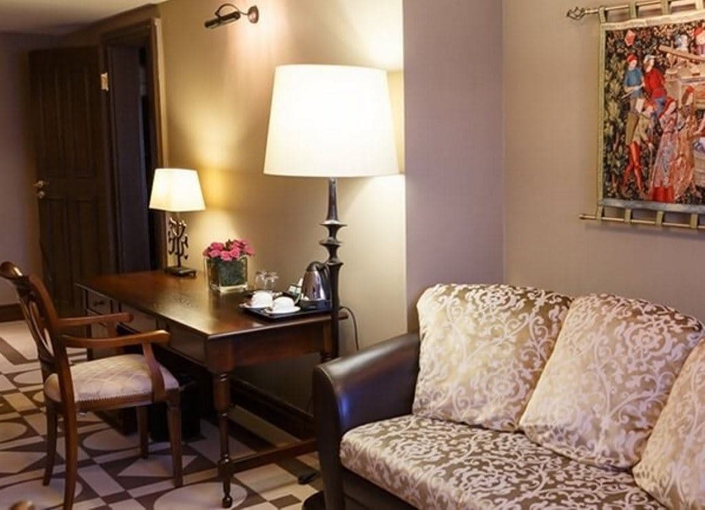 rooms-suite