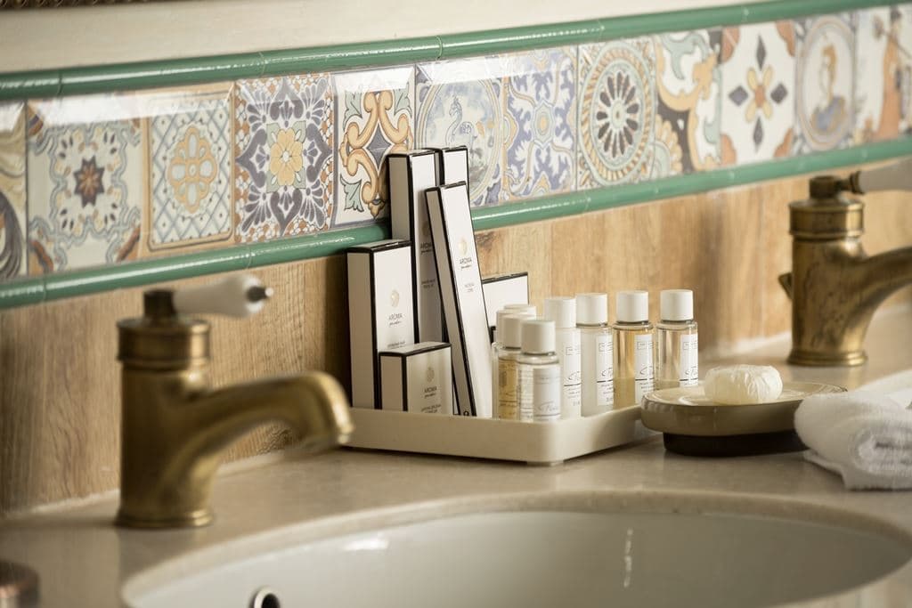rooms-suite-royal