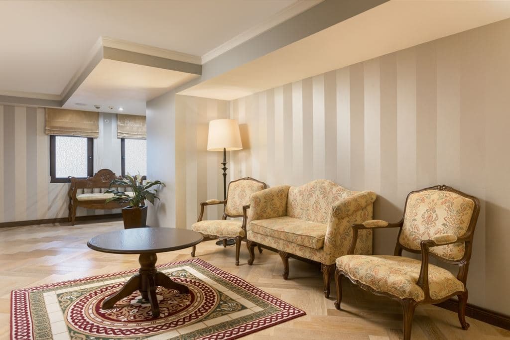 rooms-suite-royal
