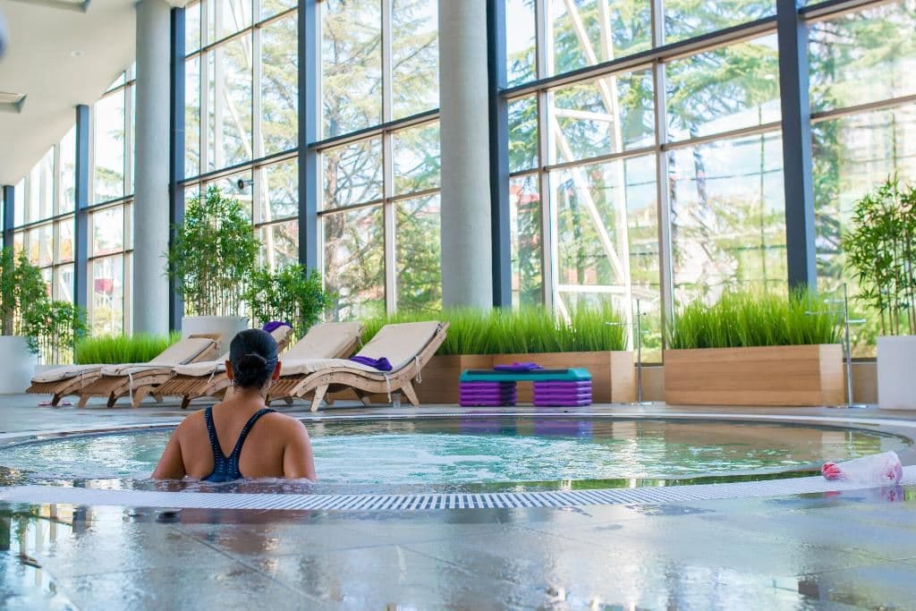 pools-indoor-pool