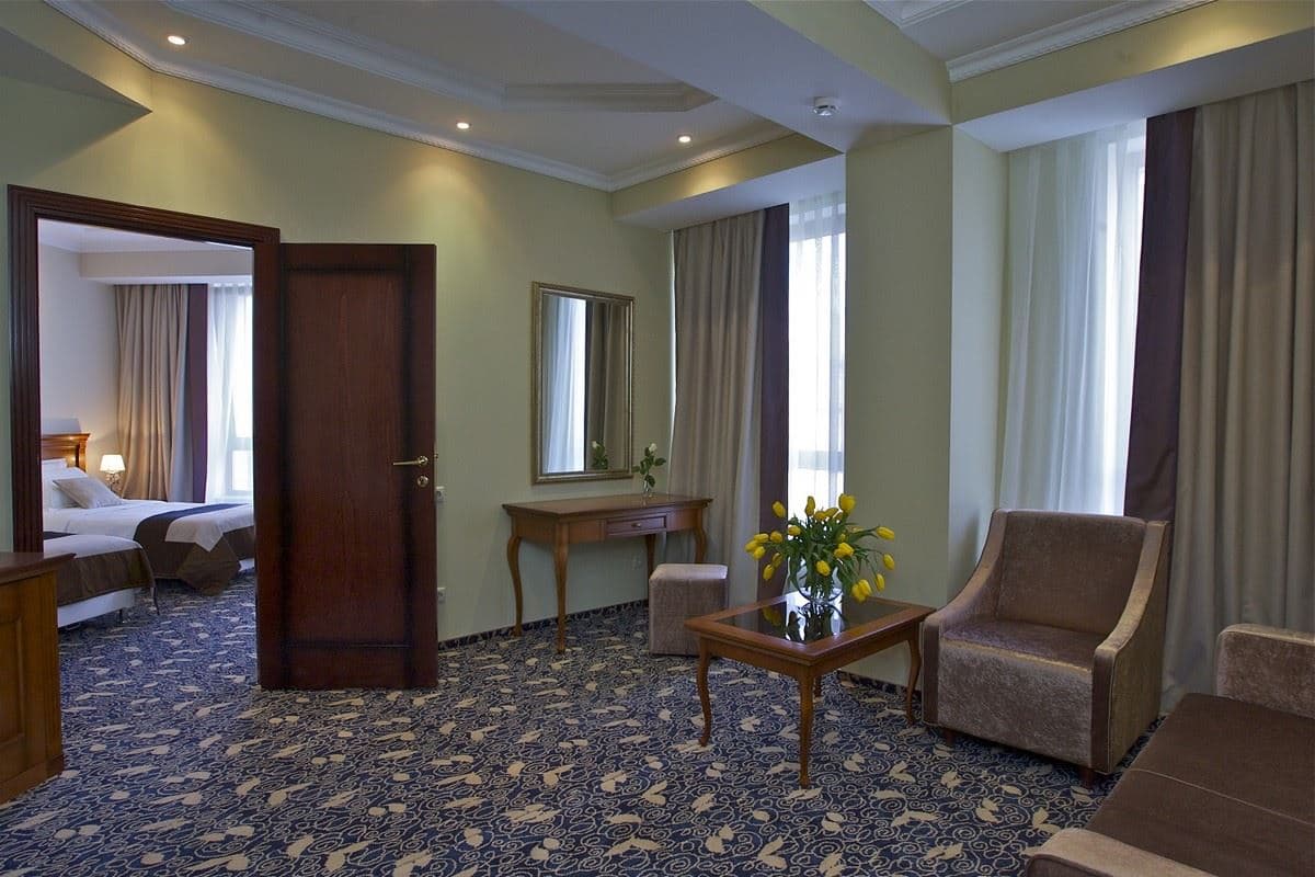 rooms-suite-family