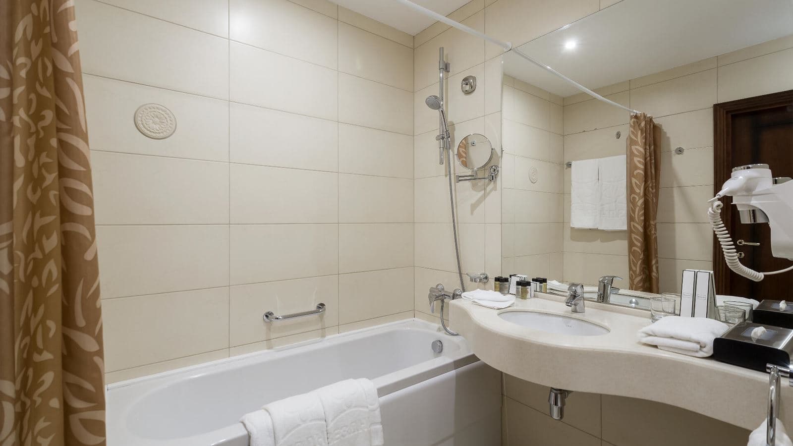 rooms-junior-suite