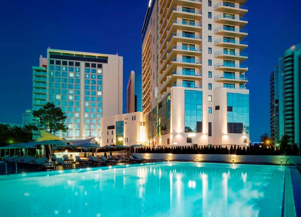 pools-outdoor-pool