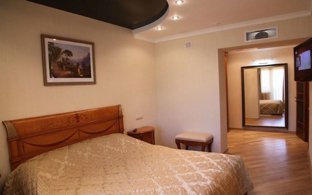 rooms-apartment-basic-wellness