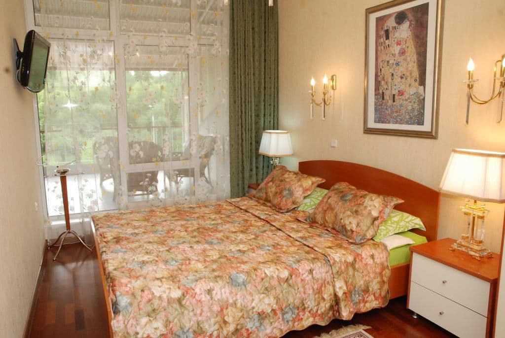 rooms-2-mest-luxe-mini