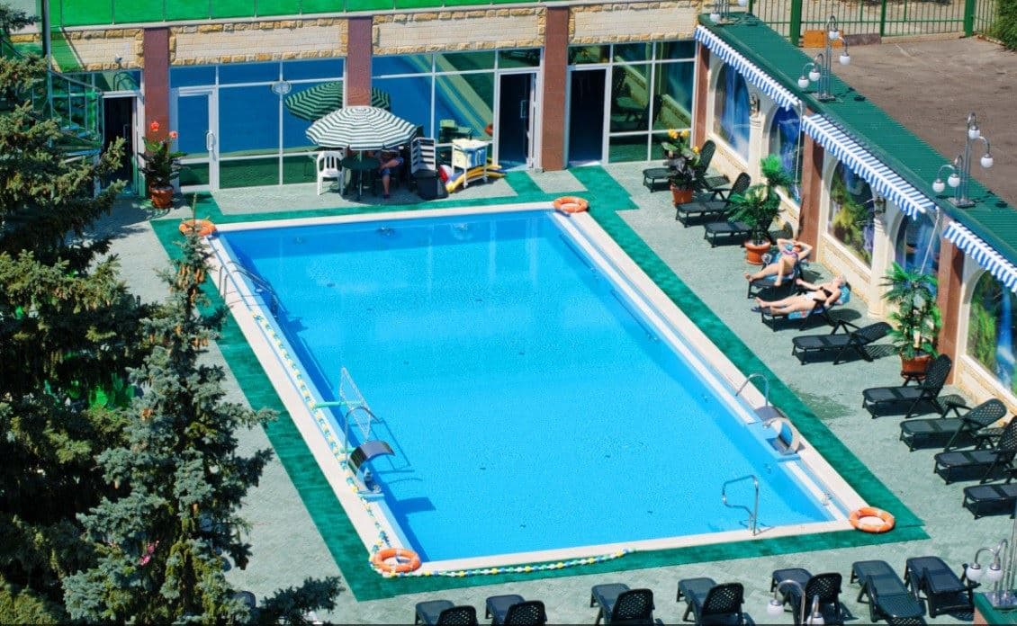 pools-outdoor-pool