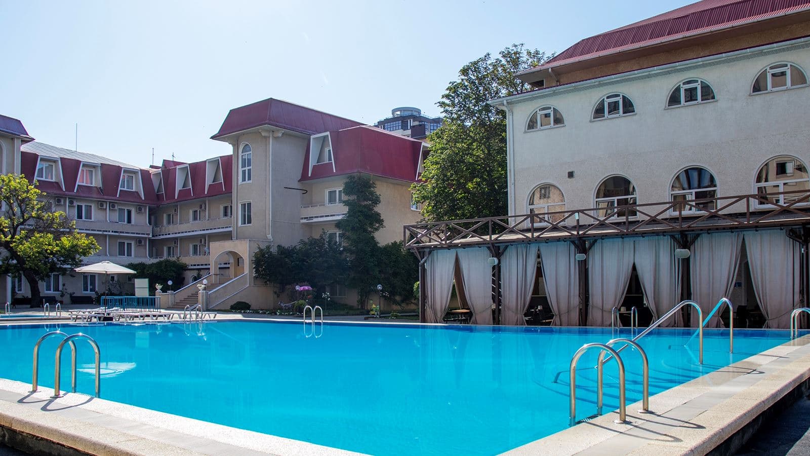 pools-outdoor-pool