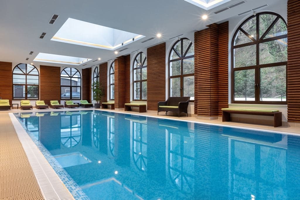 pools-indoor-pool