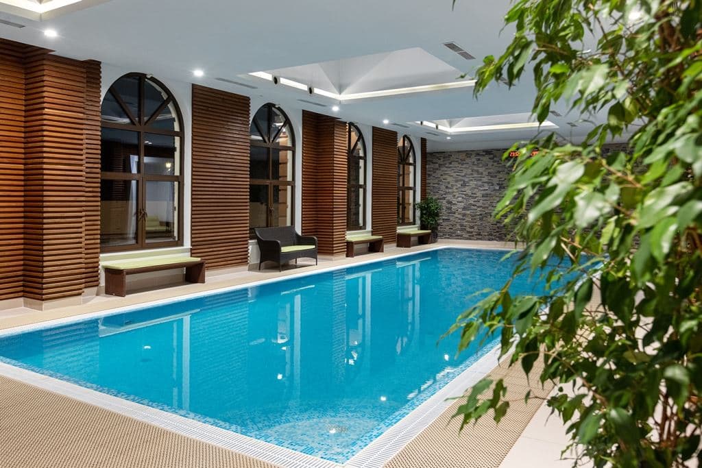 pools-indoor-pool