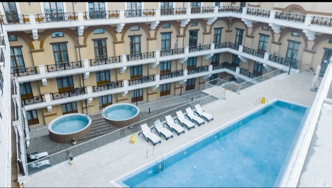 pools-outdoor-pool