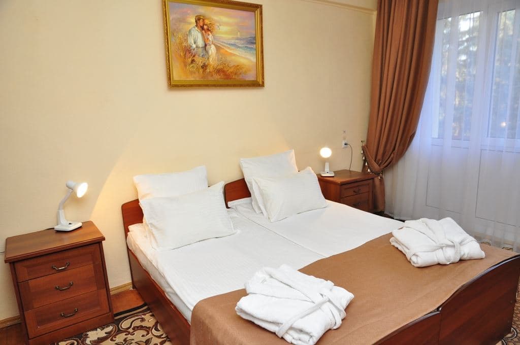 rooms-2-room-luxe