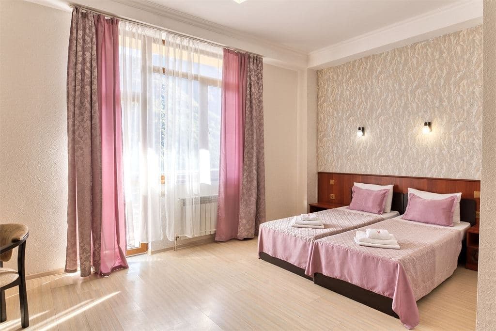 rooms-comfort-with-roack-wiue