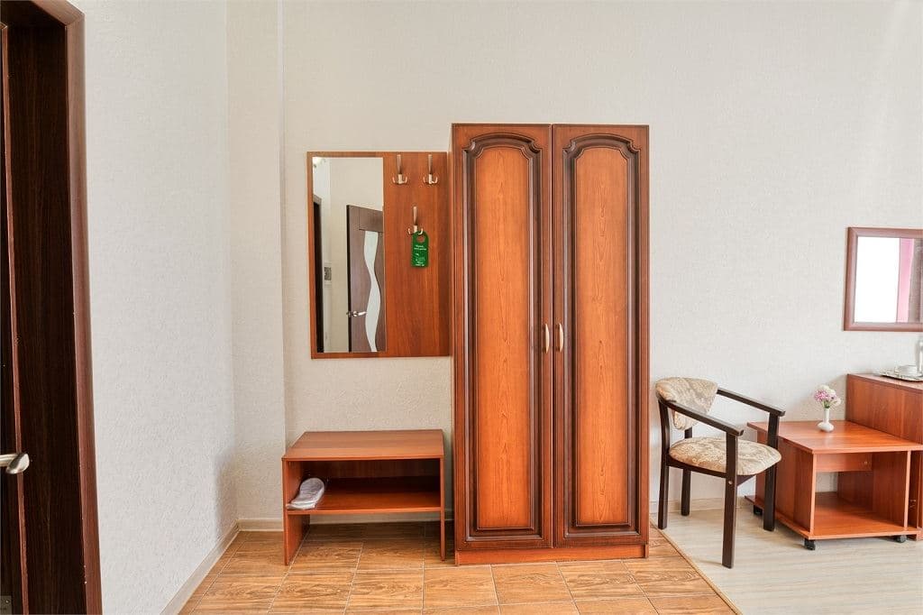 rooms-comfort-with-roack-wiue