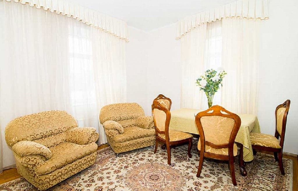 rooms-2-mest-2-komn-poluluxe