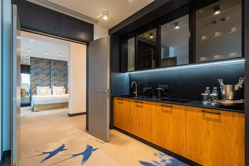 rooms-posol-suite