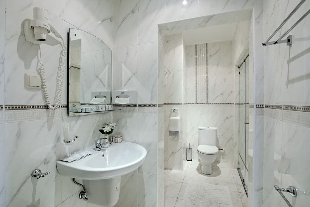 rooms-standard-quadruple-room