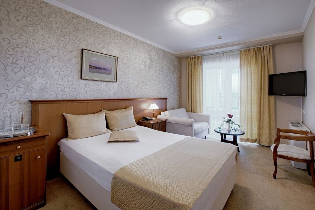 rooms-standard-room