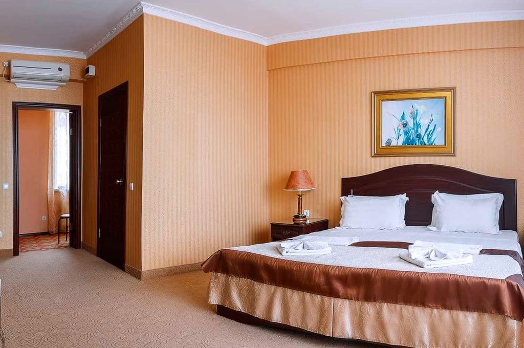 rooms-room-family