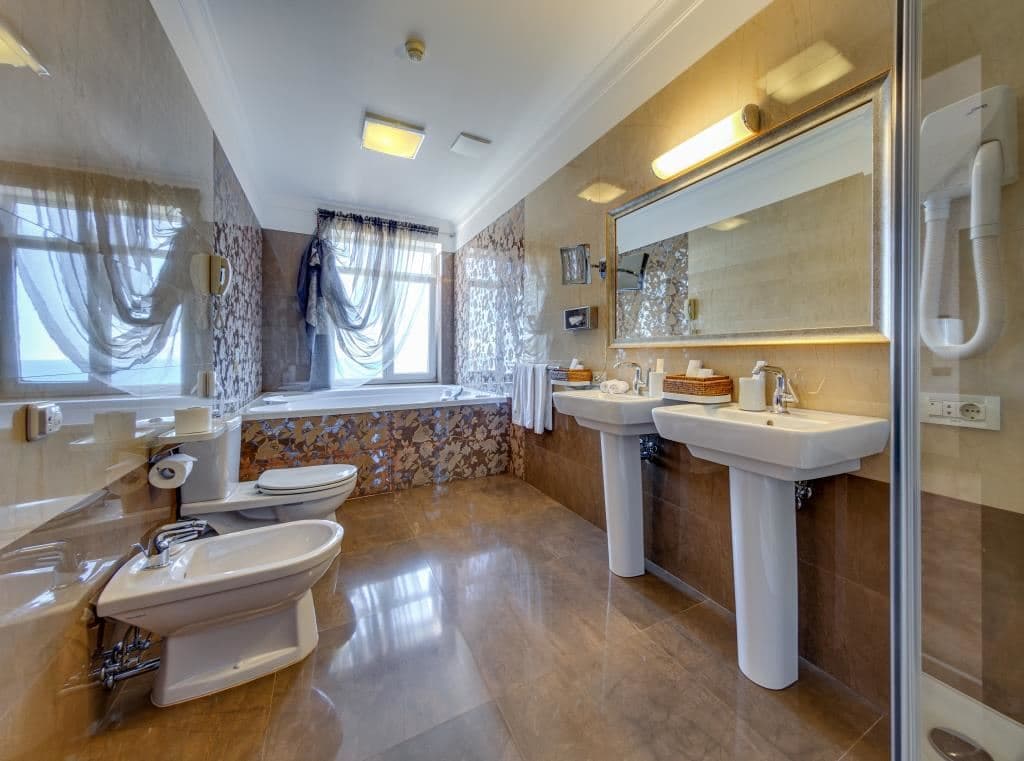 rooms-apartment-quad-cityview
