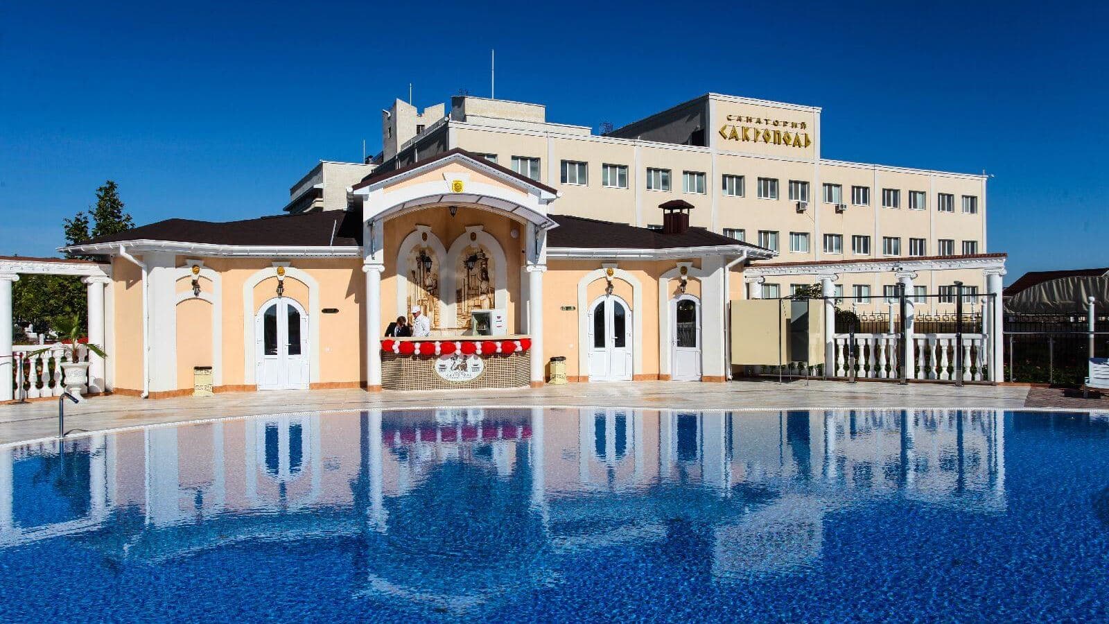 pools-outdoor-pool