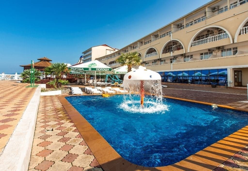 pools-outdoor-pool