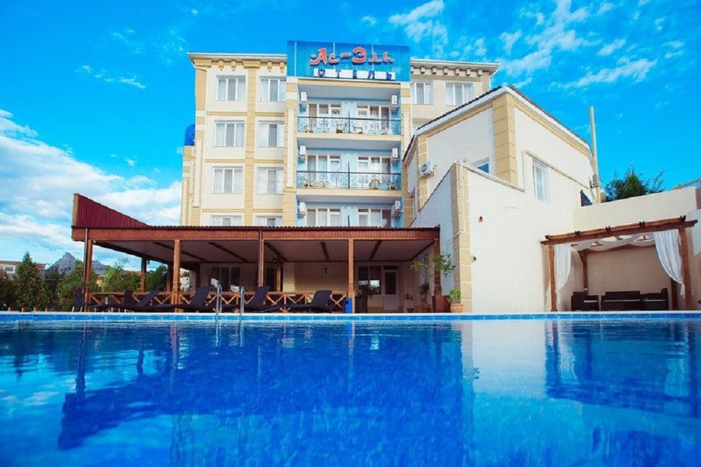 pools-outdoor-pool