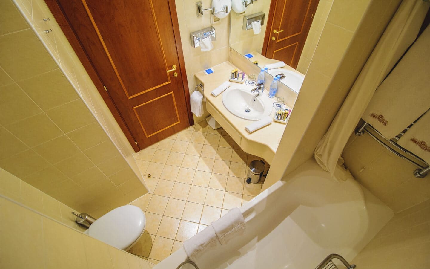 rooms-room-standard