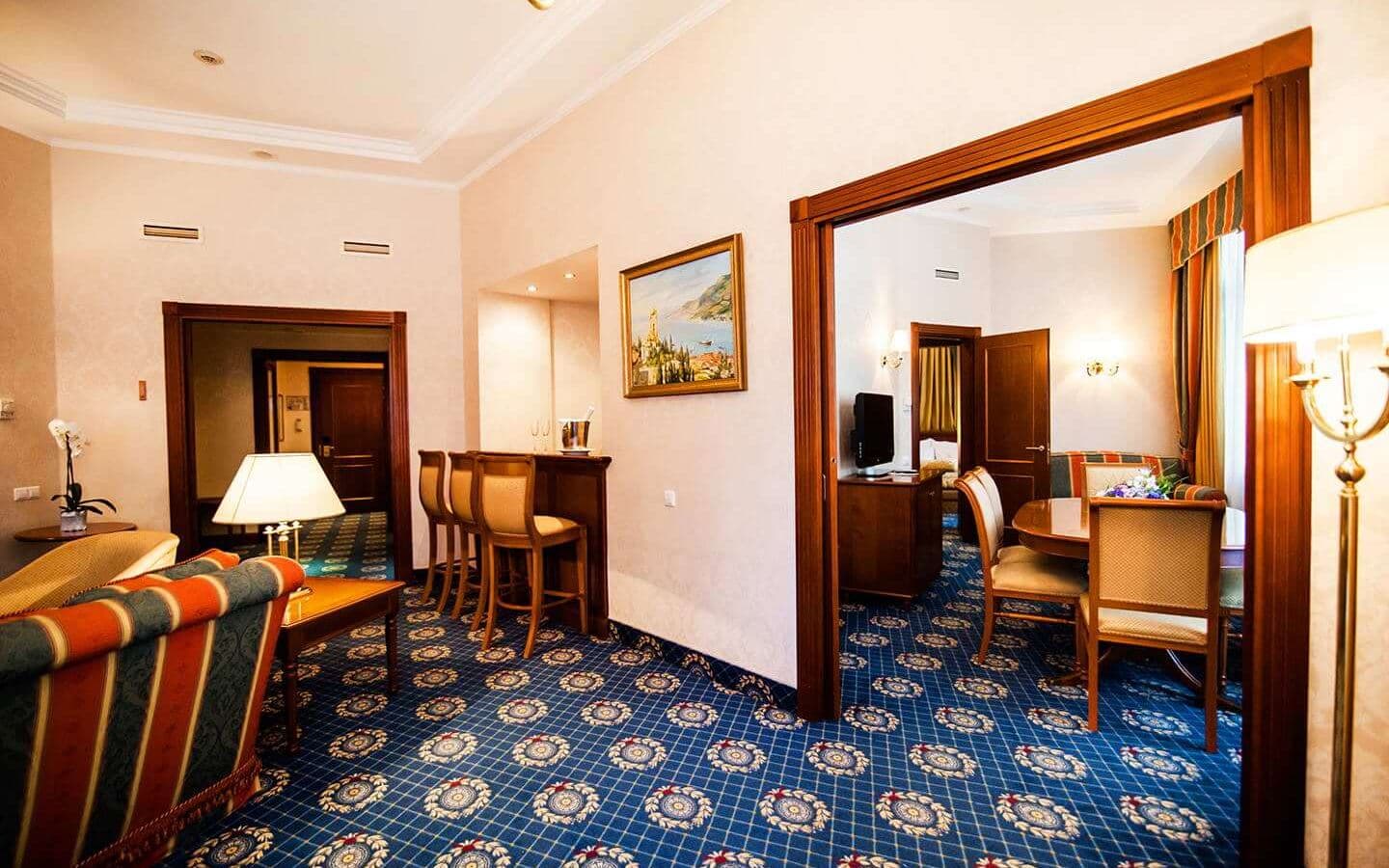 rooms-апартаменты-иван--айвазовский