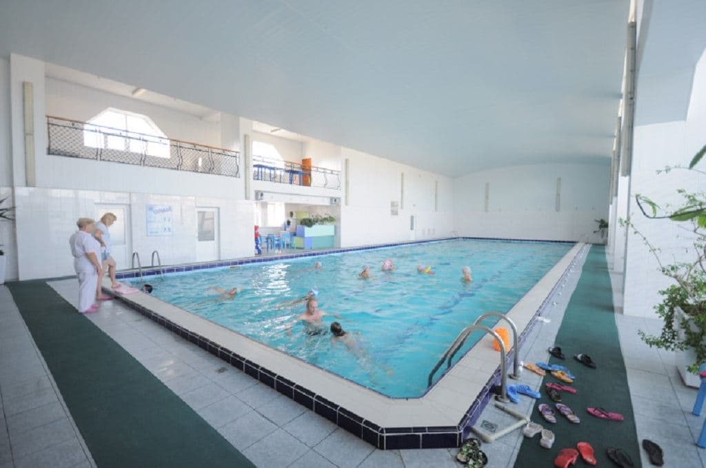 pools-indoor-pool