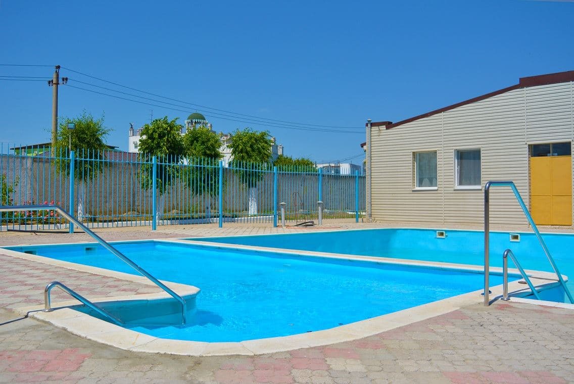 pools-outdoor-pool