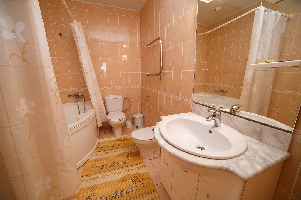 rooms-3-комнатный-2-местный-бизнесцентр