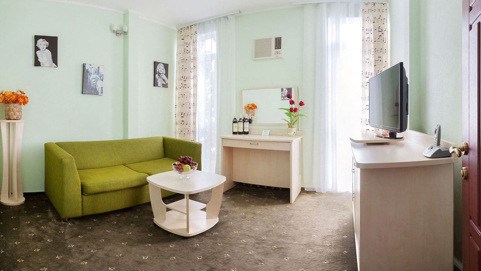 rooms-deluxe--2-room