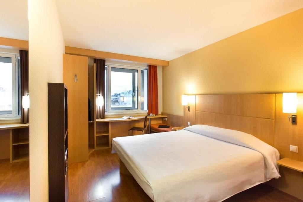 rooms-2bed-standard